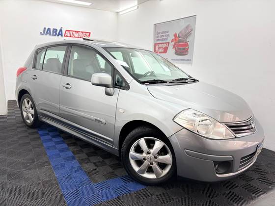 NISSAN TIIDA 1.8 SL 16V FLEX 4P AUTOMÁTICO NISSAN TIIDA 1.8 SL 16V FLEX 4P AUTOMÁTICO